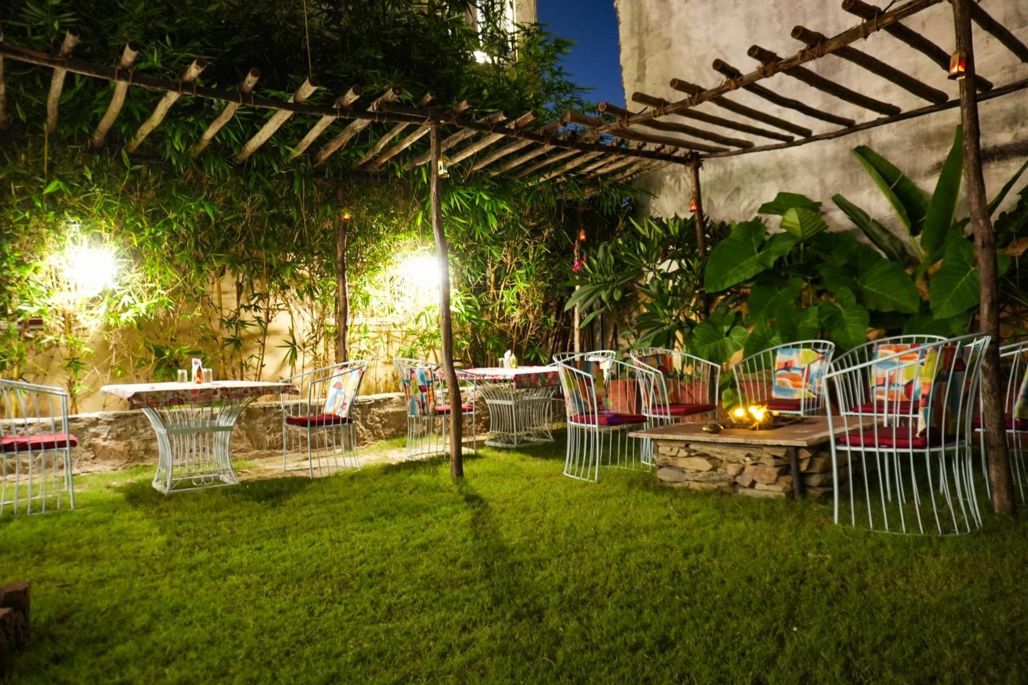 Petal Of Mewar - A Luxury Boutique Hotel Ουνταϊπούρ Εξωτερικό φωτογραφία